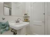 2226 Sumner St - Photo 22