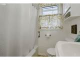 2226 Sumner St - Photo 23