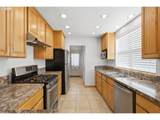 1002 Jq Adams St - Photo 3