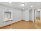 1002 Jq Adams St - Photo 8