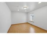 1002 Jq Adams St - Photo 9