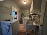 8054 Reedway St - Photo 10