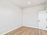18865 Crooked River St - Photo 29
