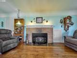 102 5TH St - Photo 13