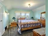 102 5TH St - Photo 28