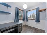 1029 Walnut St - Photo 14