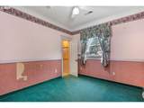 1029 Walnut St - Photo 18