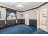 1029 Walnut St - Photo 20