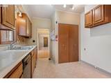 1029 Walnut St - Photo 26