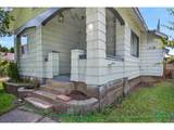 1029 Walnut St - Photo 33