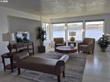 1040 Bay St - Photo 13