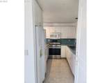 1040 Bay St - Photo 18