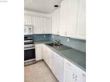1040 Bay St - Photo 19
