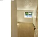 1040 Bay St - Photo 32