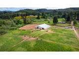 5143 Umpqua Highway 99 - Photo 17