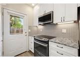 28 Lawrence St - Photo 14