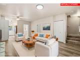 28 Lawrence St - Photo 6