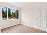 906 6TH St - Photo 11