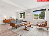 906 6TH St - Photo 35