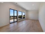 463 Meadows Dr - Photo 13