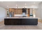 463 Meadows Dr - Photo 9