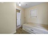 9540 Terwilliger Blvd - Photo 31