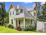 1067 Oak St - Photo 1