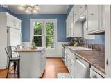 1067 Oak St - Photo 15