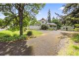 1067 Oak St - Photo 2