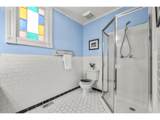 1067 Oak St - Photo 21