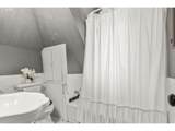 1067 Oak St - Photo 28