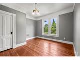 1067 Oak St - Photo 33