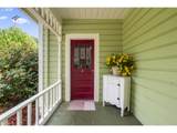 1067 Oak St - Photo 5