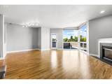 8135 Seneca St - Photo 10