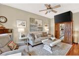 810 9TH St - Photo 11