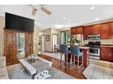 810 9TH St - Photo 14