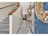 810 9TH St - Photo 8