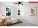 819 Nevada Dr - Photo 18