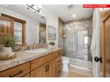 670 Hillsdale St - Photo 31
