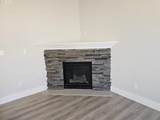 453 12th St - Photo 6