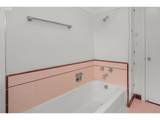 2211 Halsey St - Photo 24