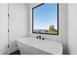 1597 Goodwin St - Photo 30