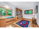6733 Cornell Rd - Photo 15