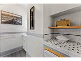 1631 Everett St - Photo 12