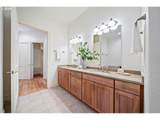 3328 Barbur Blvd - Photo 32