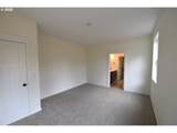 845 Oakleaf Way - Photo 17