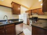 934 Nehalem St - Photo 11