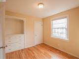 934 Nehalem St - Photo 12