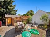 934 Nehalem St - Photo 8