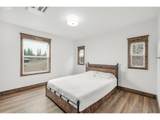 932 Zelinski Rd - Photo 16